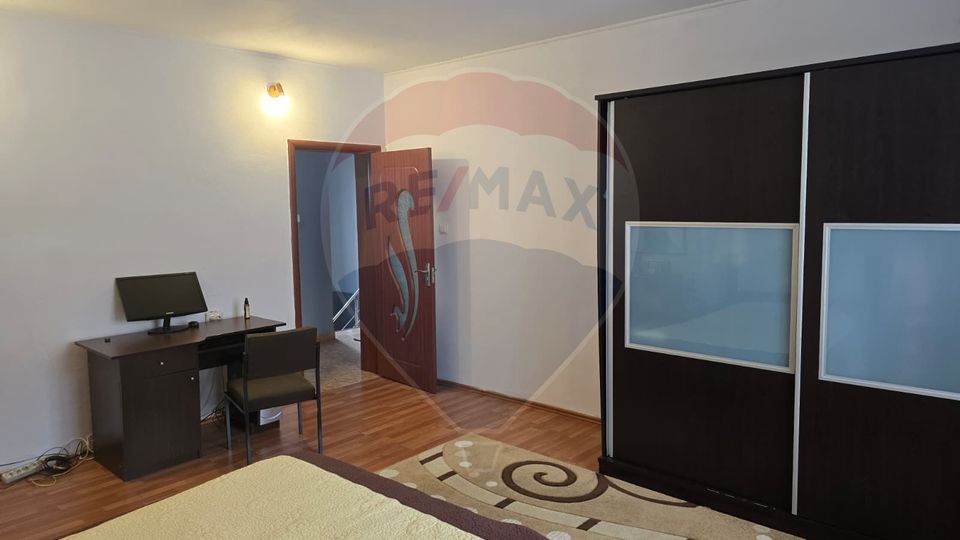 5 room House / Villa for sale