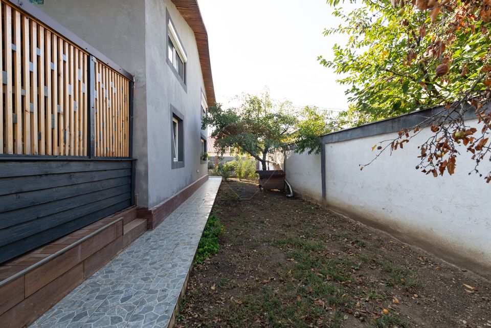 House for sale, 5 rooms, 200 sqm usable, 400sqm land,  Pantelimon