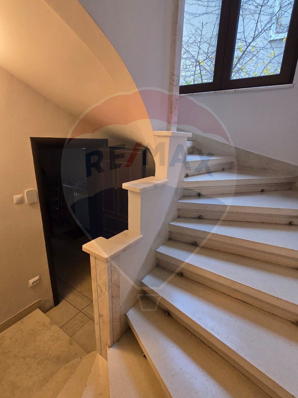 5 room Apartment for rent, Kiseleff area