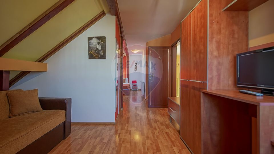 Casă / Vilă de vânzare în Râșnov, afacere-Pensiune clasificată