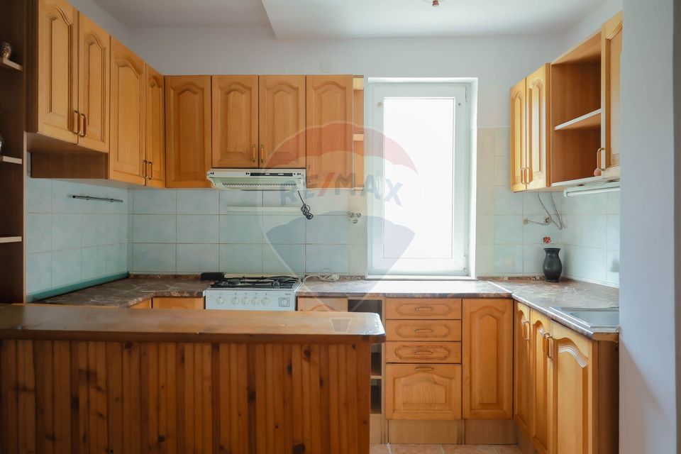 4 room House / Villa for sale, Central area