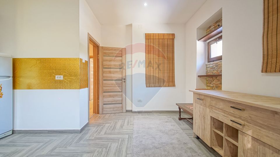 Apartament la casă cu curte proprie | Timișu de Jos | Comision 0