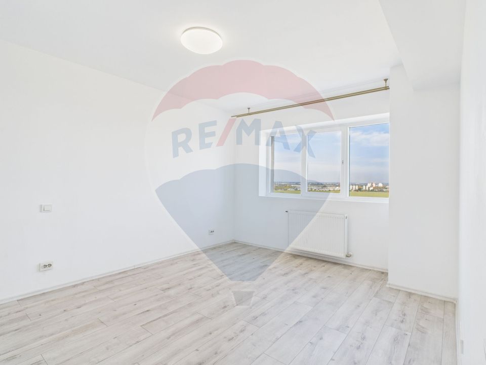 2 room Apartment for sale, Est area