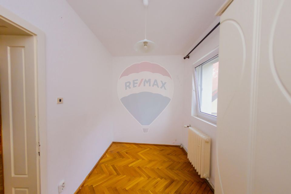 Imobil multifunctional cu parcare privata – de inchiriat