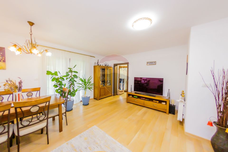 5 room House / Villa for sale, Central area