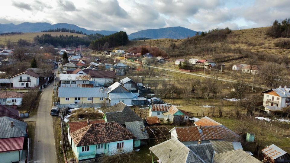 Casă / Vilă cu 4 camere de vânzare