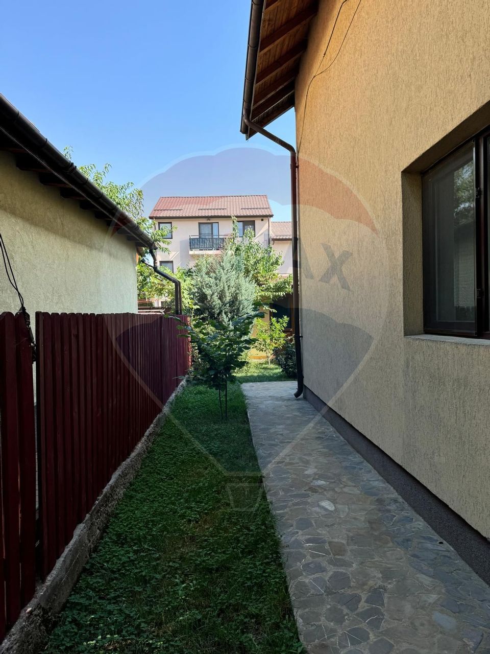 6 room House / Villa for sale, Est area