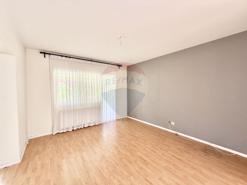 De vanzare | Casa 3 dormitoare nemobilata | Azur