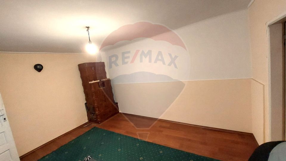 House for sale 6 rooms, 3 bathrooms, private yard, Colentina, Oituz