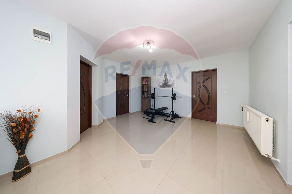 4 room House / Villa for sale