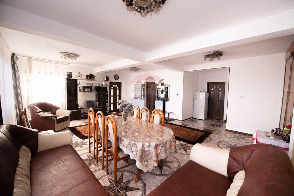 Casa individuala cu 6 camere de vanzare, Singureni, Cringuri, Giurgiu