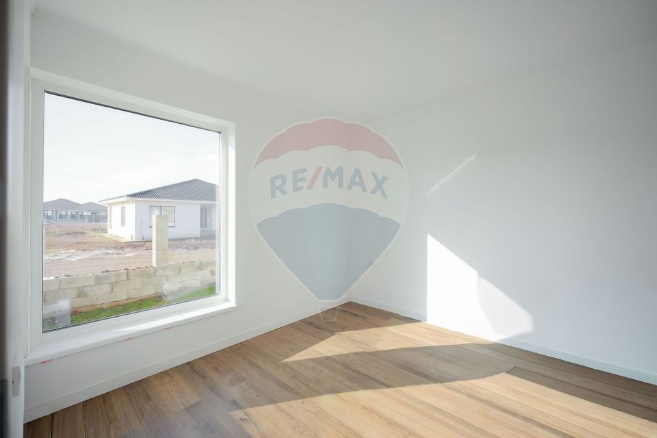 4 room House / Villa for sale