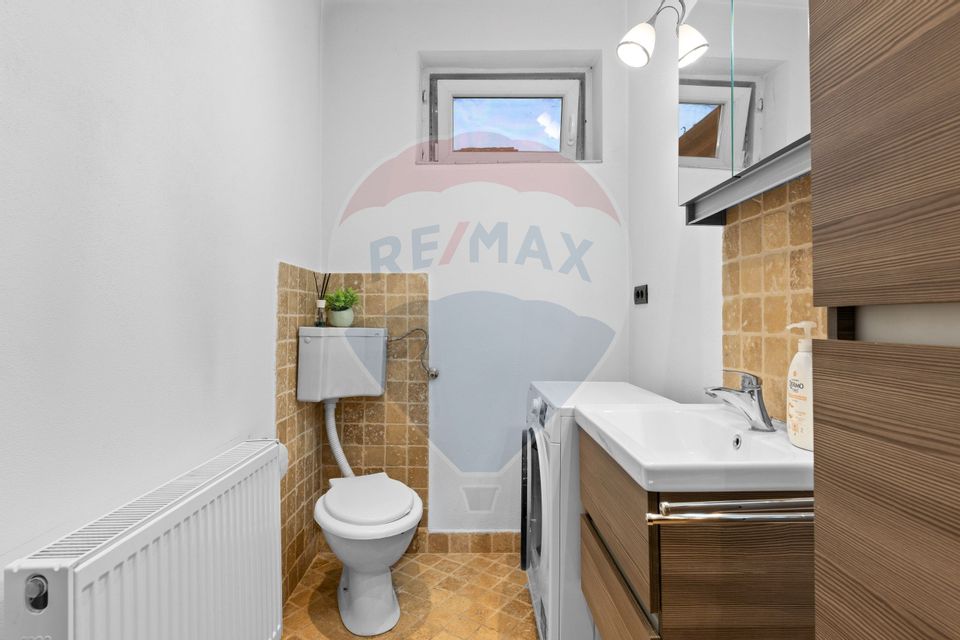 3 room House / Villa for sale, Boul Rosu area