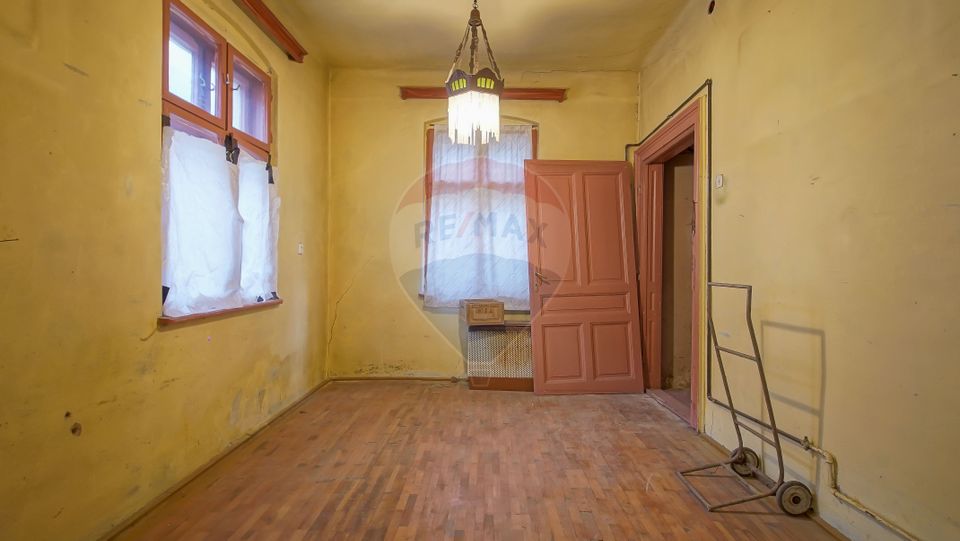 10 room House / Villa for sale, Brasovul Vechi area
