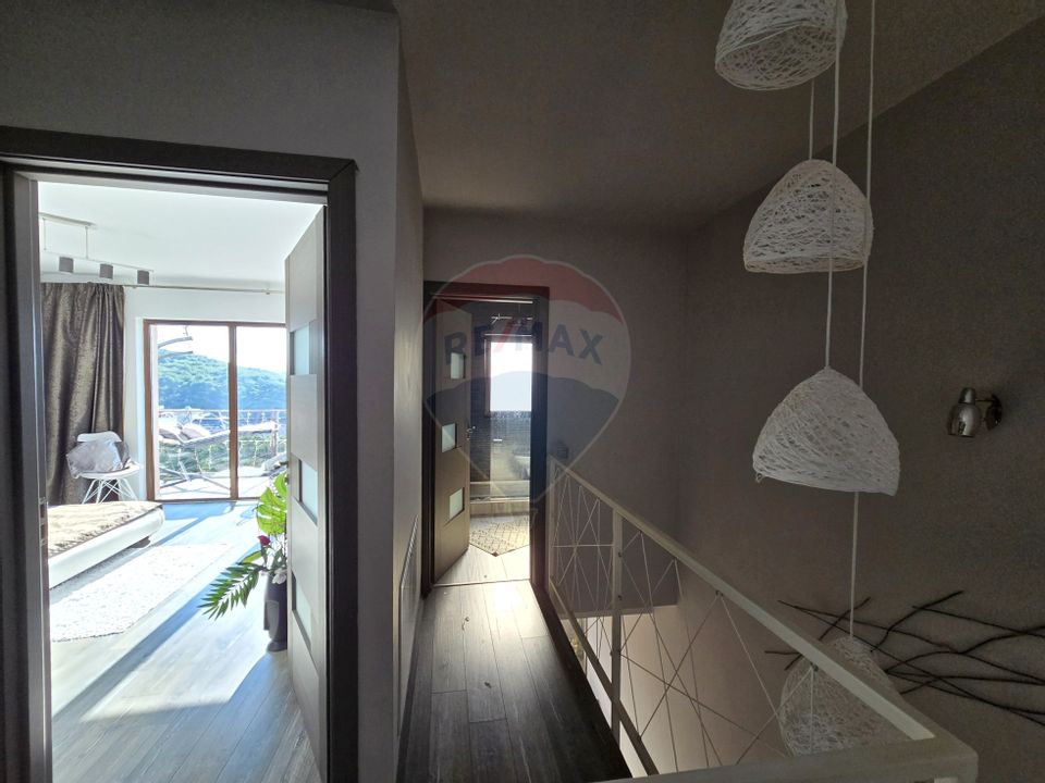 Duplex cu panorama superba, grădină spațioasă, strada Narciselor