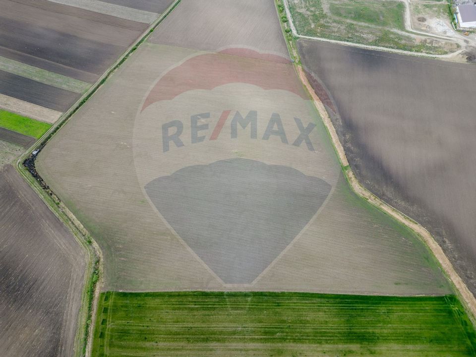 Teren 86,000mp Suceava / DN 17