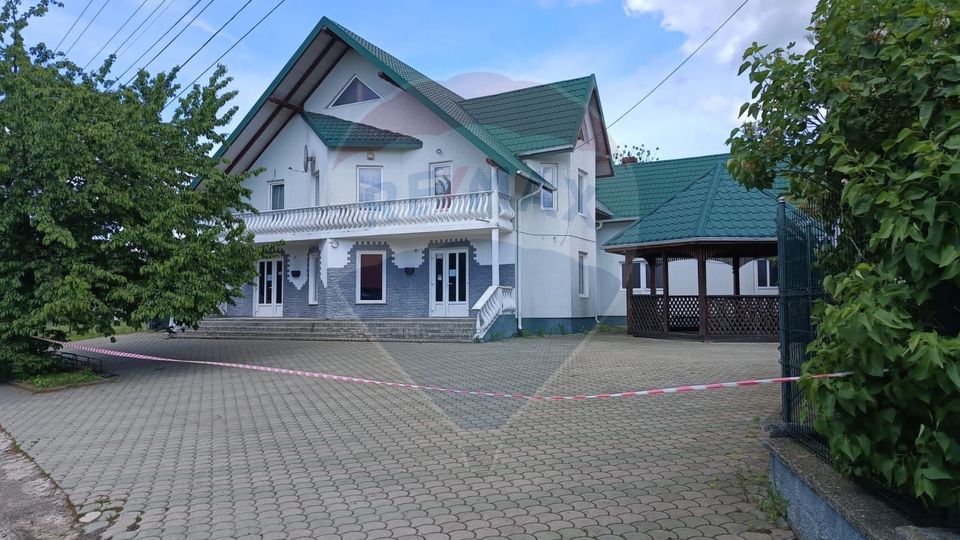 Casă / Vilă de vânzare sau spatiu comercial in Hurjuieni