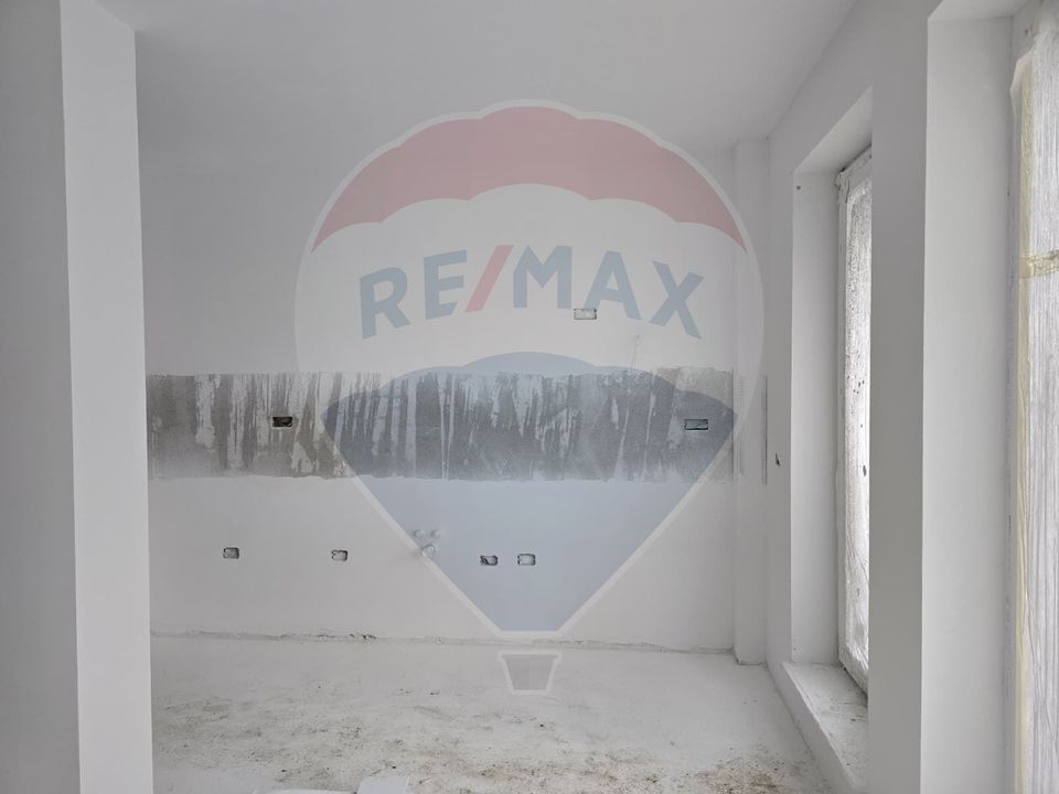 2 room Apartment for sale, Tractorul area