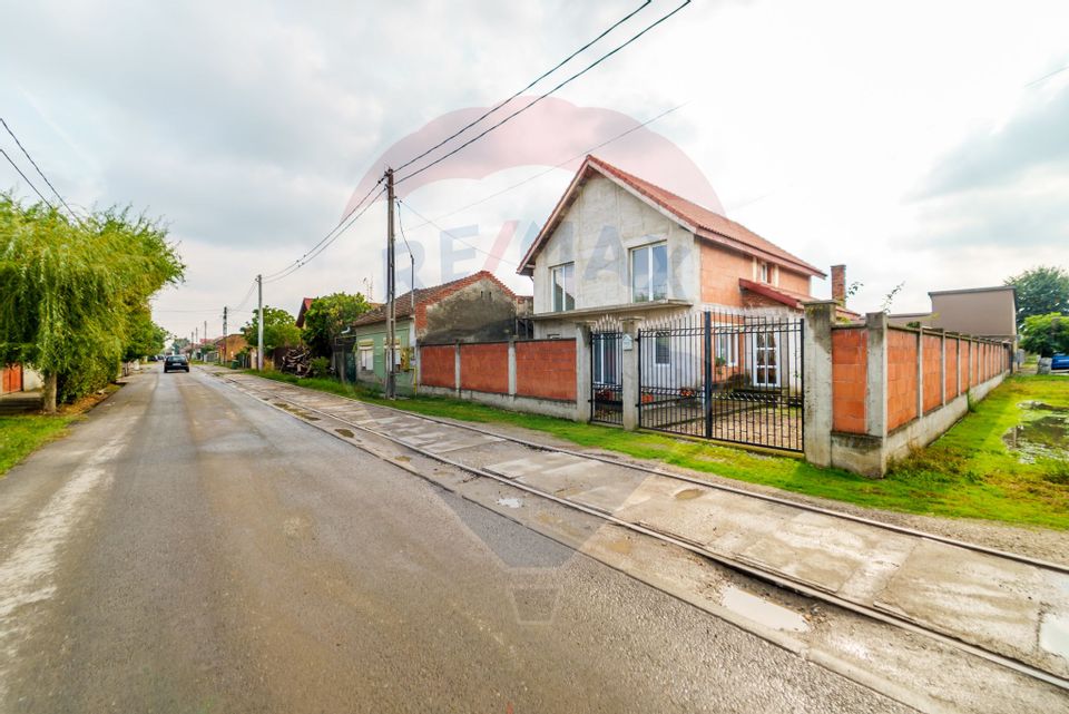 4 room House / Villa for sale, Confectii area