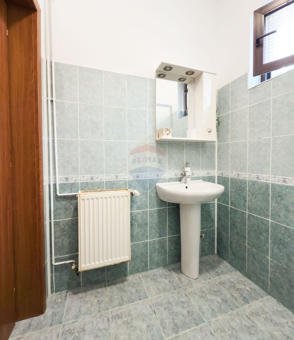 9 room House / Villa for sale