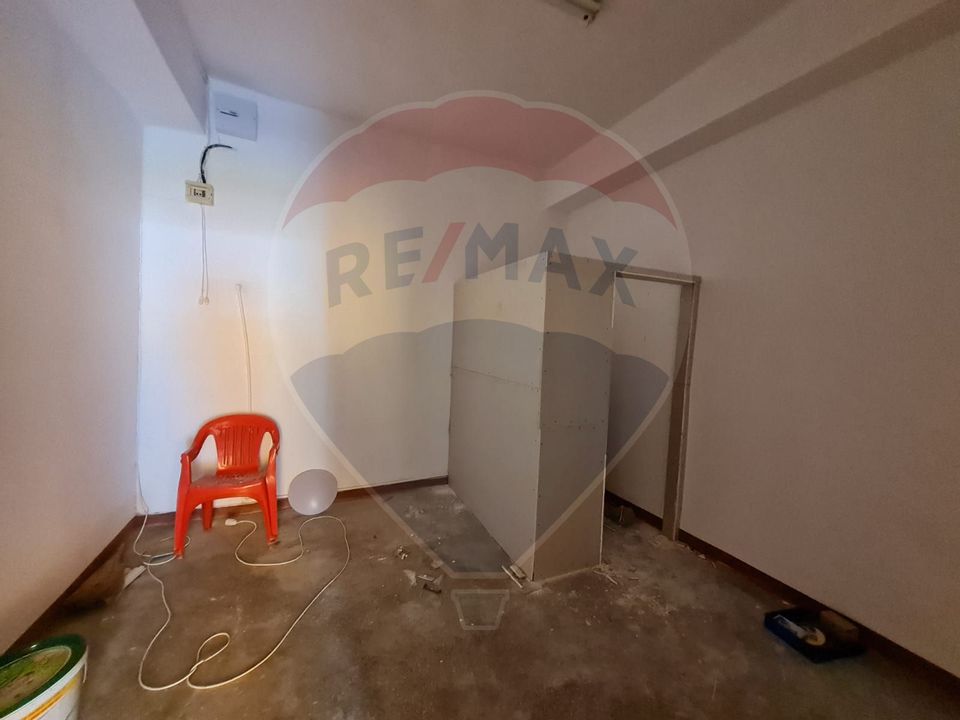 37sq.m Commercial Space for rent, Central area