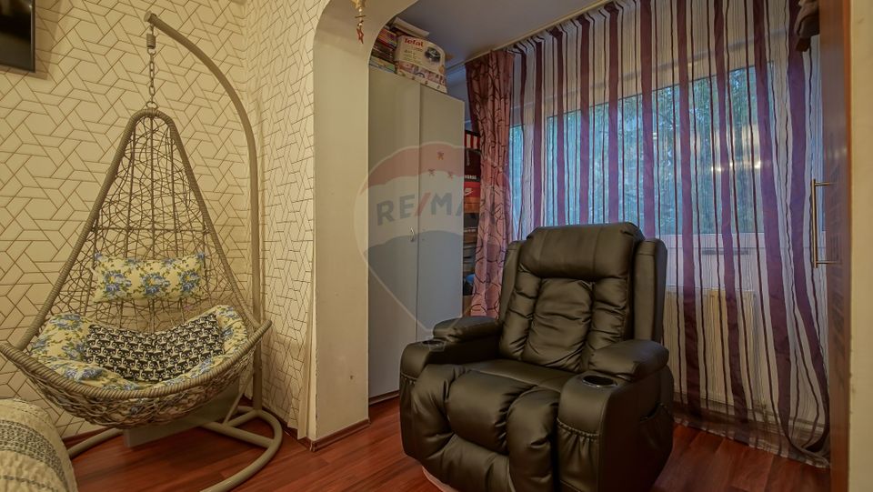 !! VANDUT !!  Apartament cu 3 camere în cartierul Răcădău