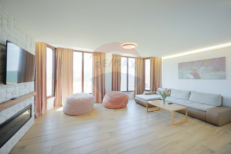 Pensiune de Vânzare cu 8 dormitoare, Rișca, Jud. Cluj