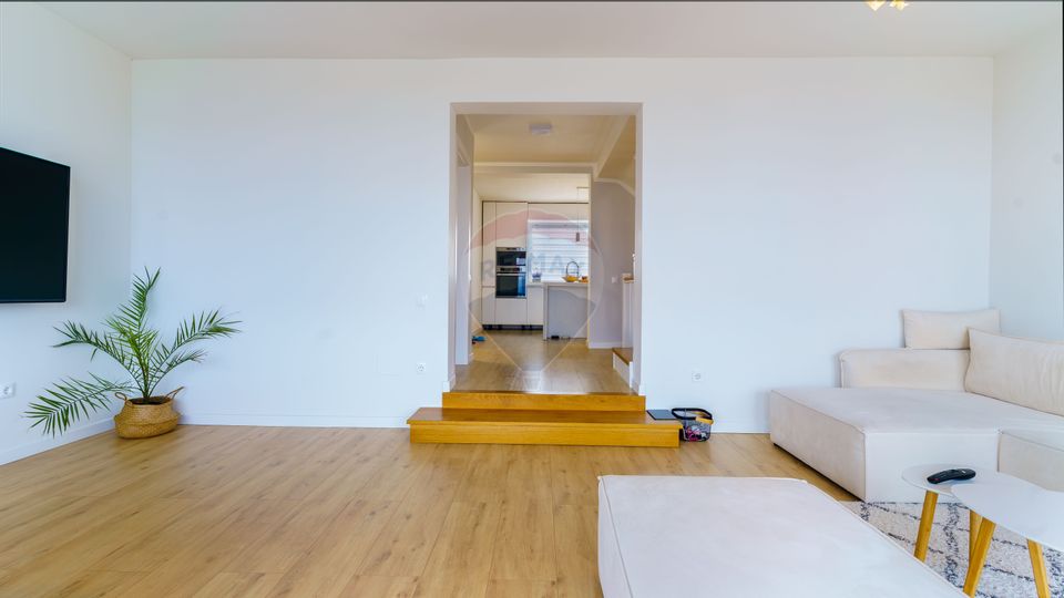 Duplex spre vânzare, zona Vivo