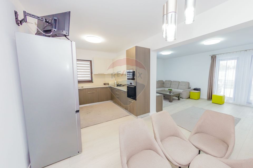 6 room House / Villa for sale, Est area