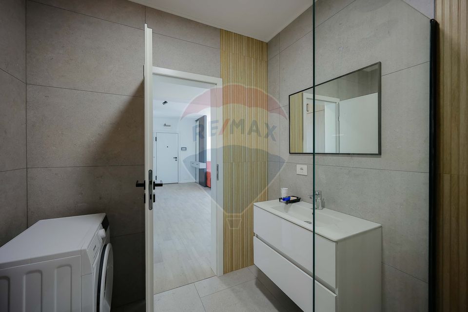 Apartament de închiriat cu 2 camere și parcare, ultracentral, Oradea