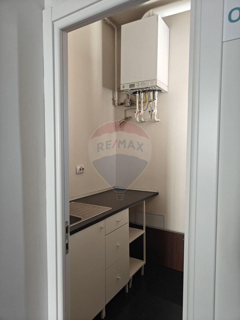 140sq.m Office Space for rent, Ultracentral area