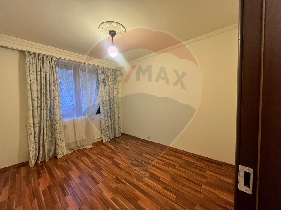 2 room Apartment for rent, Stefan cel Mare area