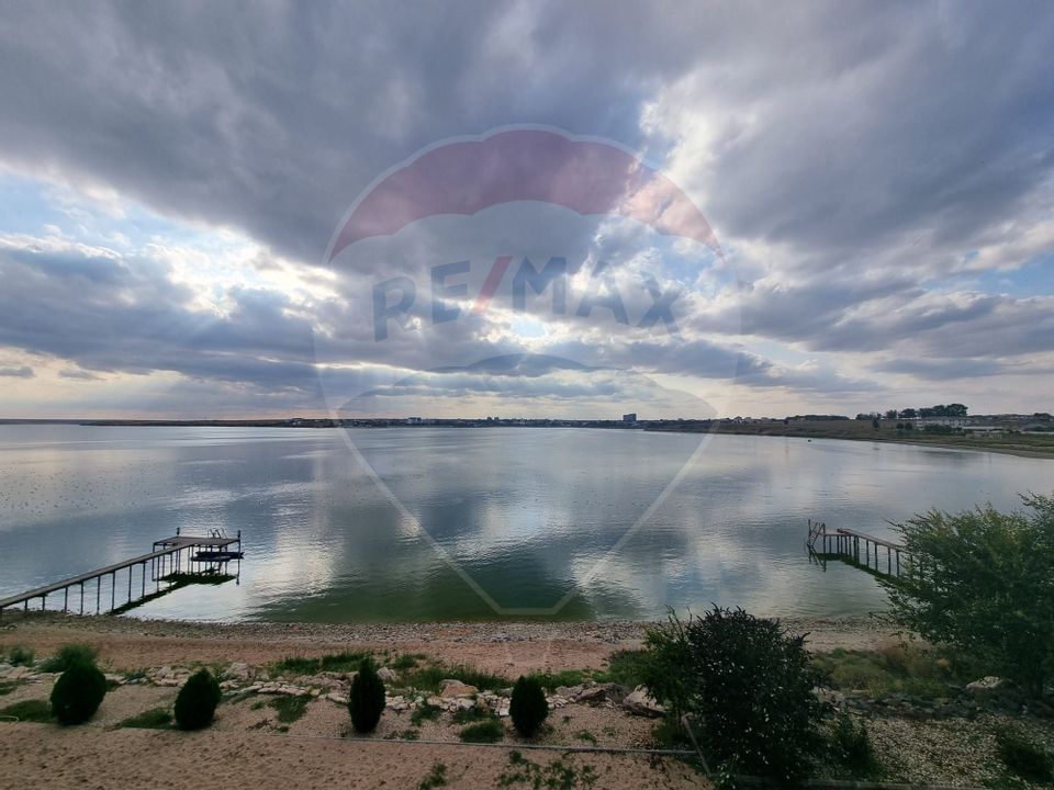 Apartament cu 3 camere in vila Eforie Nord