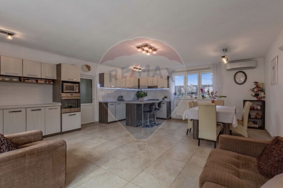 Townhouse | Buzias | 6 Martie | 197mp | 5camere 2bai | Patio | Garaj