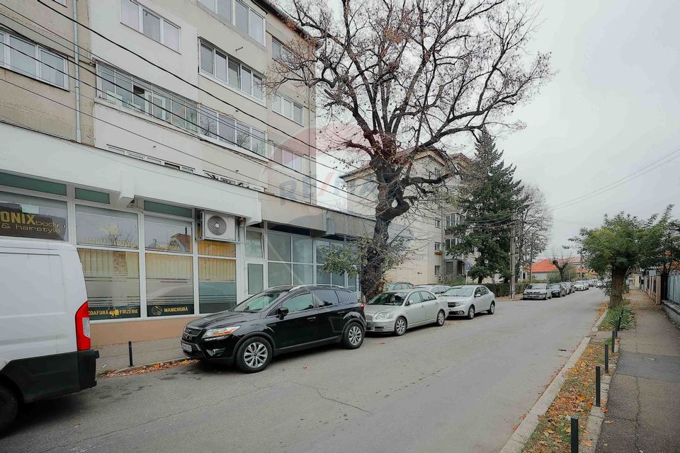 56sq.m Commercial Space for sale, Rogerius area