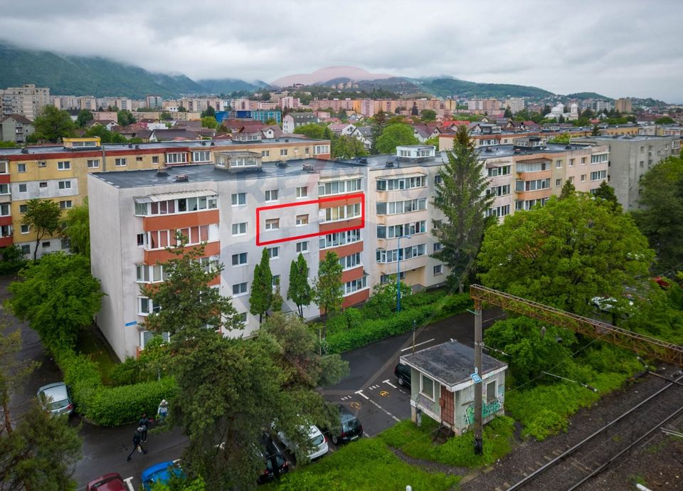 Apartament cu 3 camere, mobilat si utilat, Codrul Cosminului!