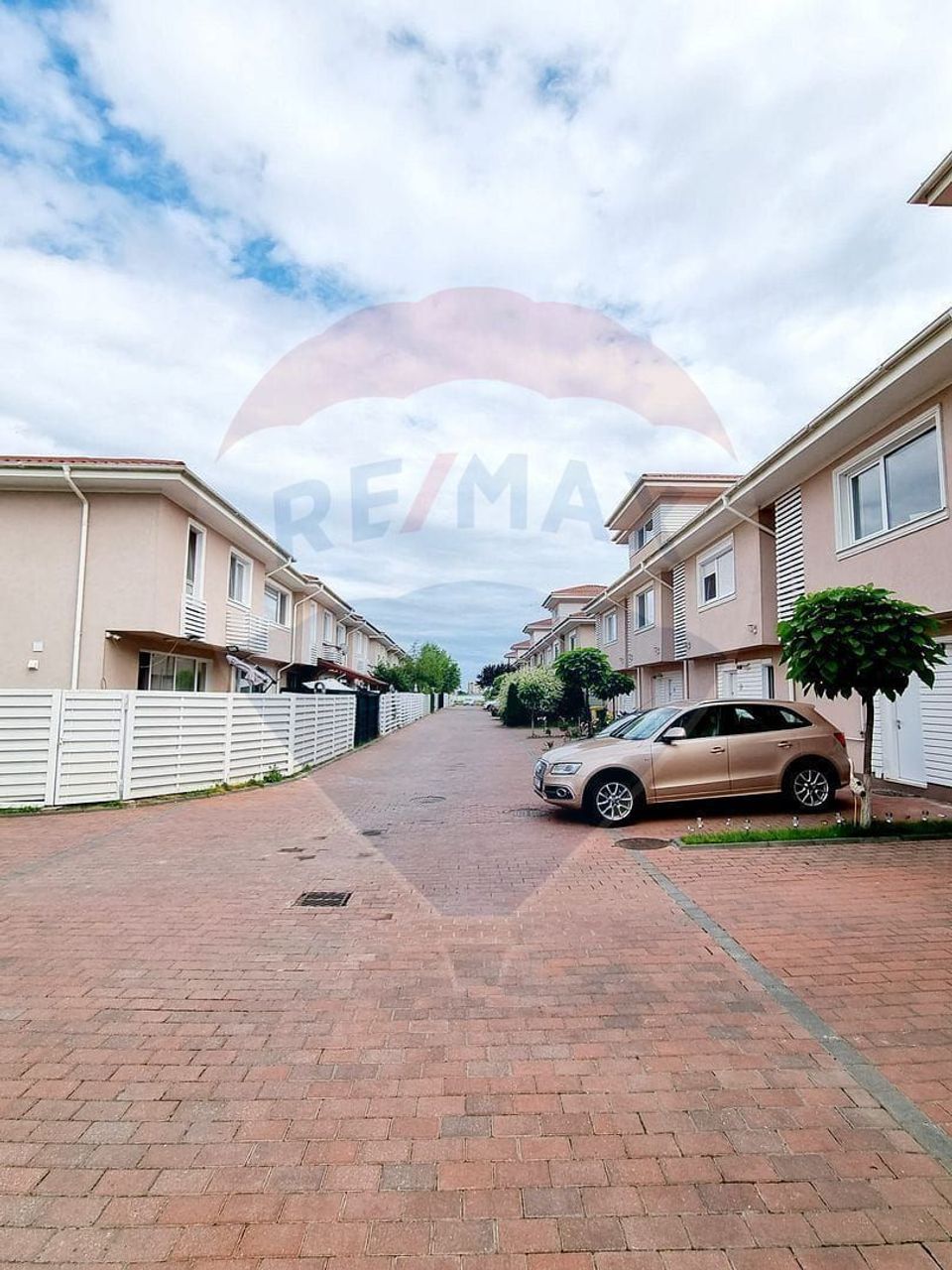 Casă/Vilă de vânzare în complex cu Piscină ' Jasmin Garden' -Pipera