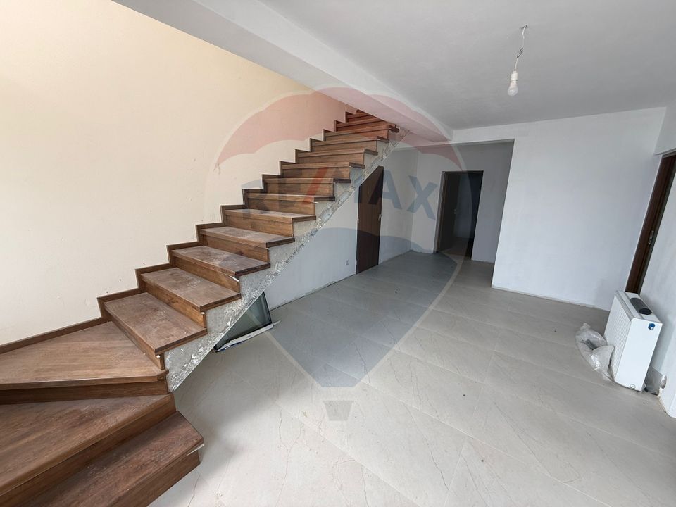 4 room House / Villa for sale, Podgoria area