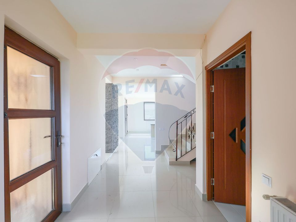 4 room House / Villa for sale, Exterior Nord area