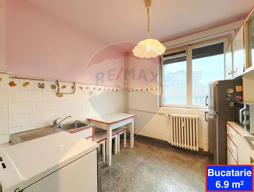 3 camere complet decomandat | Hol spatios | Medicina | Garaj