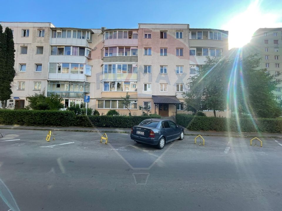 REZERVAT! Apartament 2 camere, Astra, decomandat, etaj 3