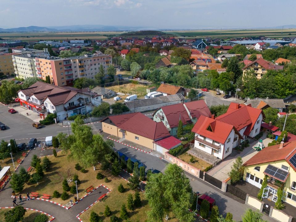 8 room House / Villa for sale, Stefan cel Mare area