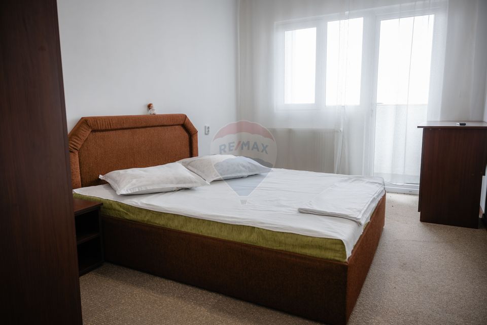 1,132sq.m Commercial Space for sale