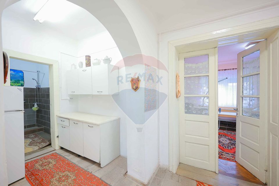 7 room House / Villa for sale, Cantemir area