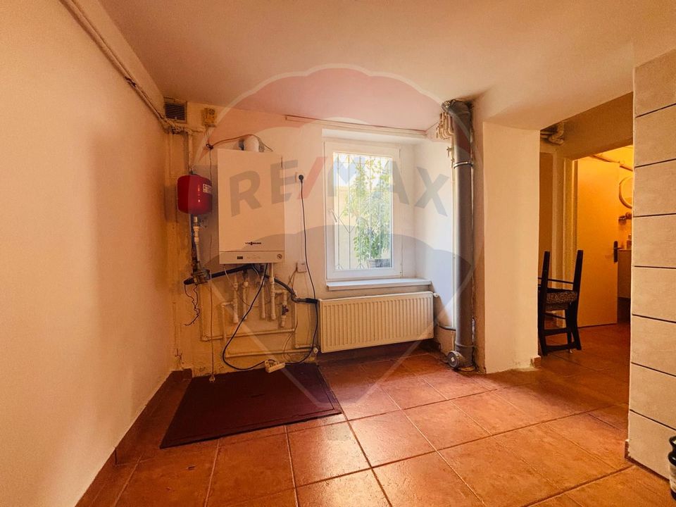 50sq.m Office Space for rent, Central area