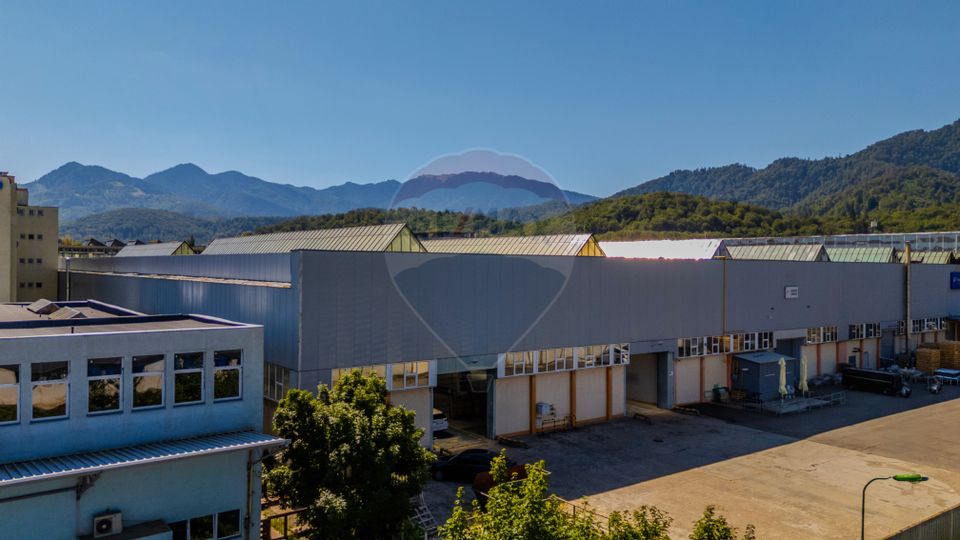 Hala 1870 mp, Parcare, Pod rulant 18 T