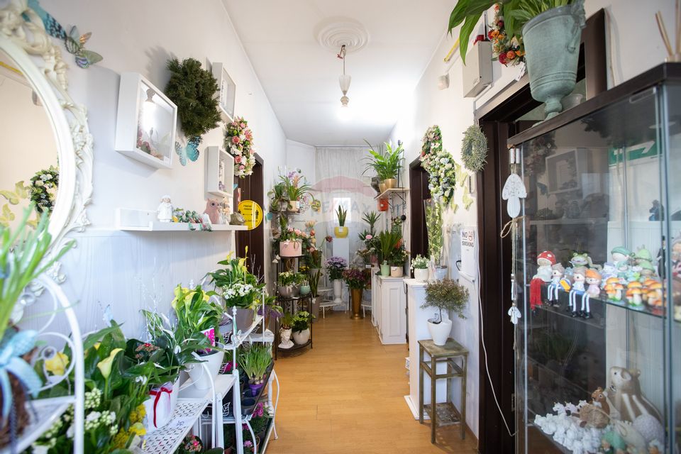 146sq.m Commercial Space for rent, Central area