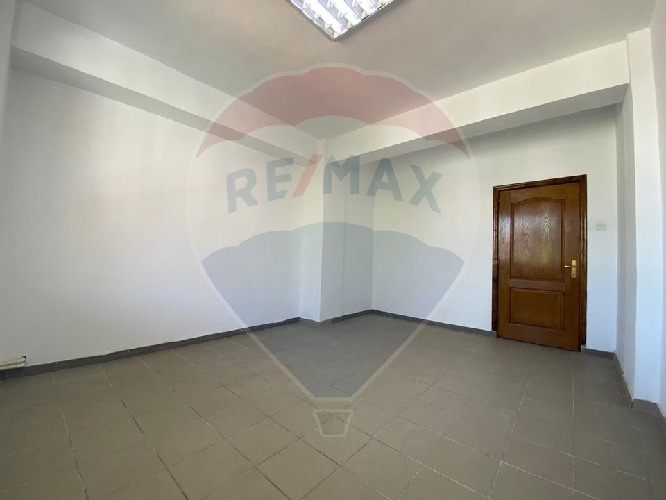 120sq.m Office Space for rent, Capitol area