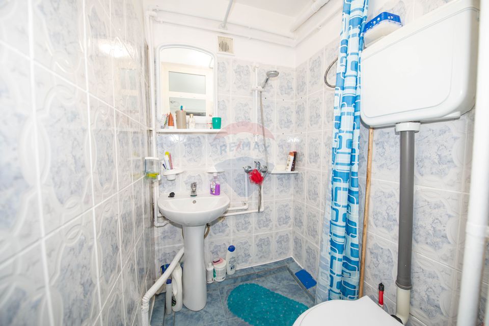 Garsoniera de vanzare,15 mp utili in zona Piata Resita, Berceni Luica