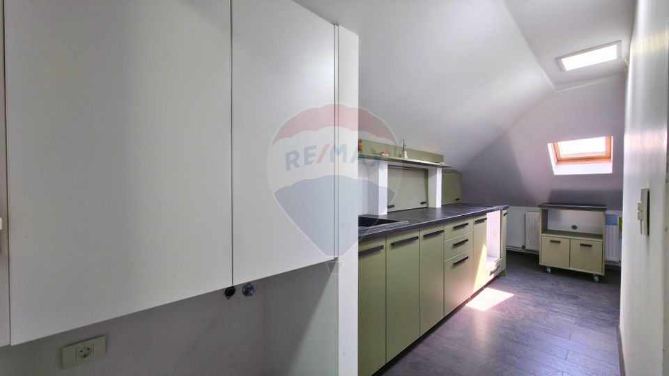 7 room House / Villa for sale, Giulesti area